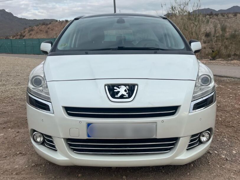 Foto del PEUGEOT 5008 1.6HDI Family CMP 112