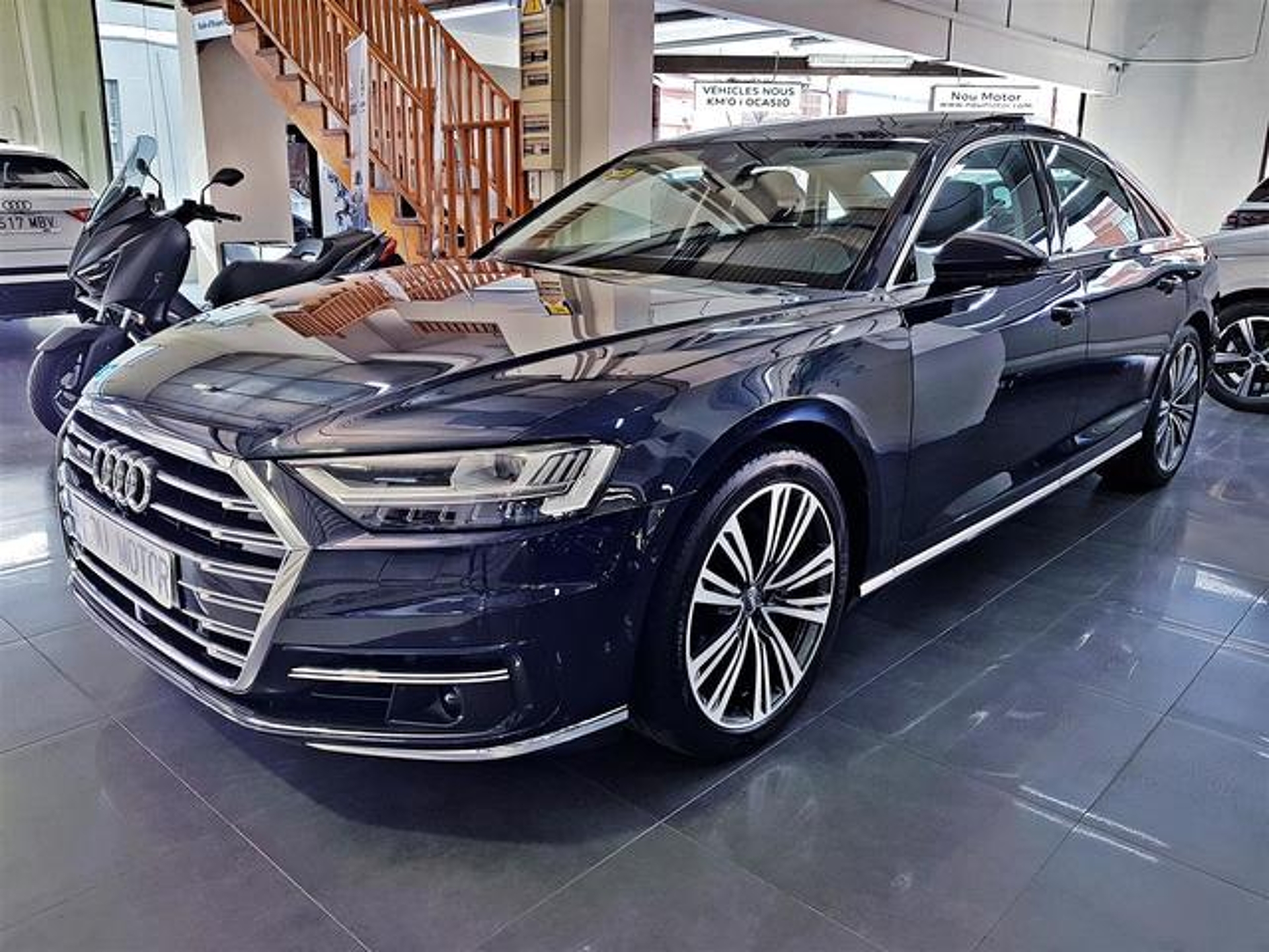 Imagen de AUDI A8