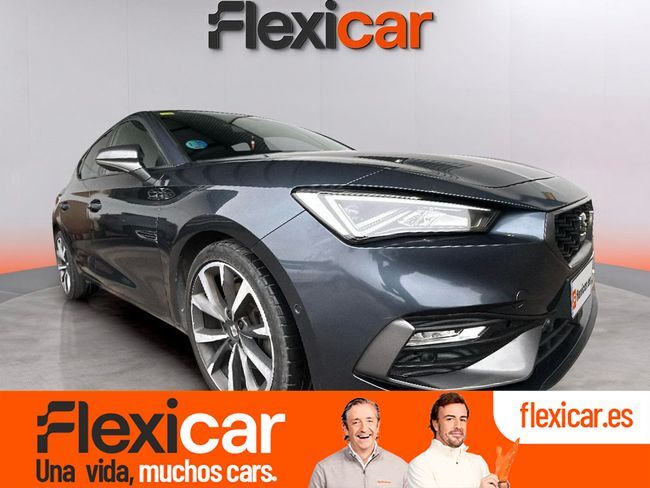 SEAT León (1.5 eTSI 110kW DSG-7 S&S FR Launch P L) en Cáceres