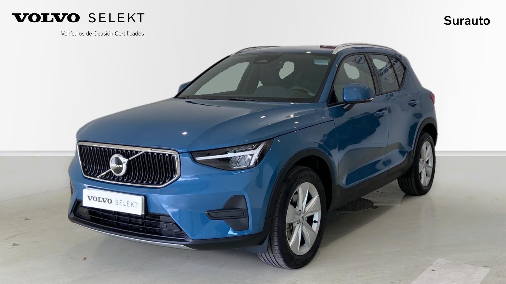 VOLVO XC40 (2.0 B3 CORE AUTO 163 5P) en Cádiz