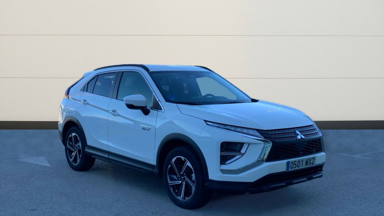 MITSUBISHI Eclipse Cross (2.4 PHEV MOTION AUTO 4WD 188 5P) en Madrid