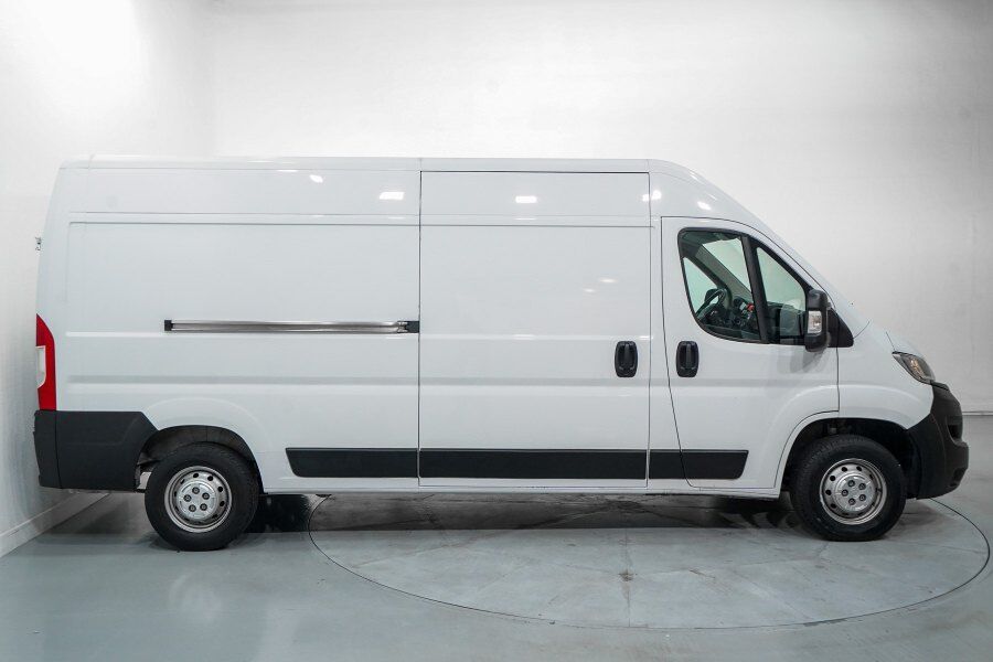 Foto del OPEL Movano Fg. 2.2 BlueHDI Base 140 L3H2 3500