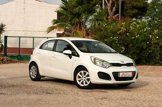KIA Rio (Rio ES - Ber5 1.4, EX1, 2005 - 2007) en Murcia