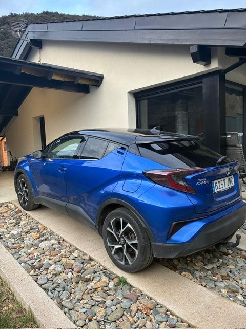 Foto del TOYOTA C-HR 125H Dynamic Plus