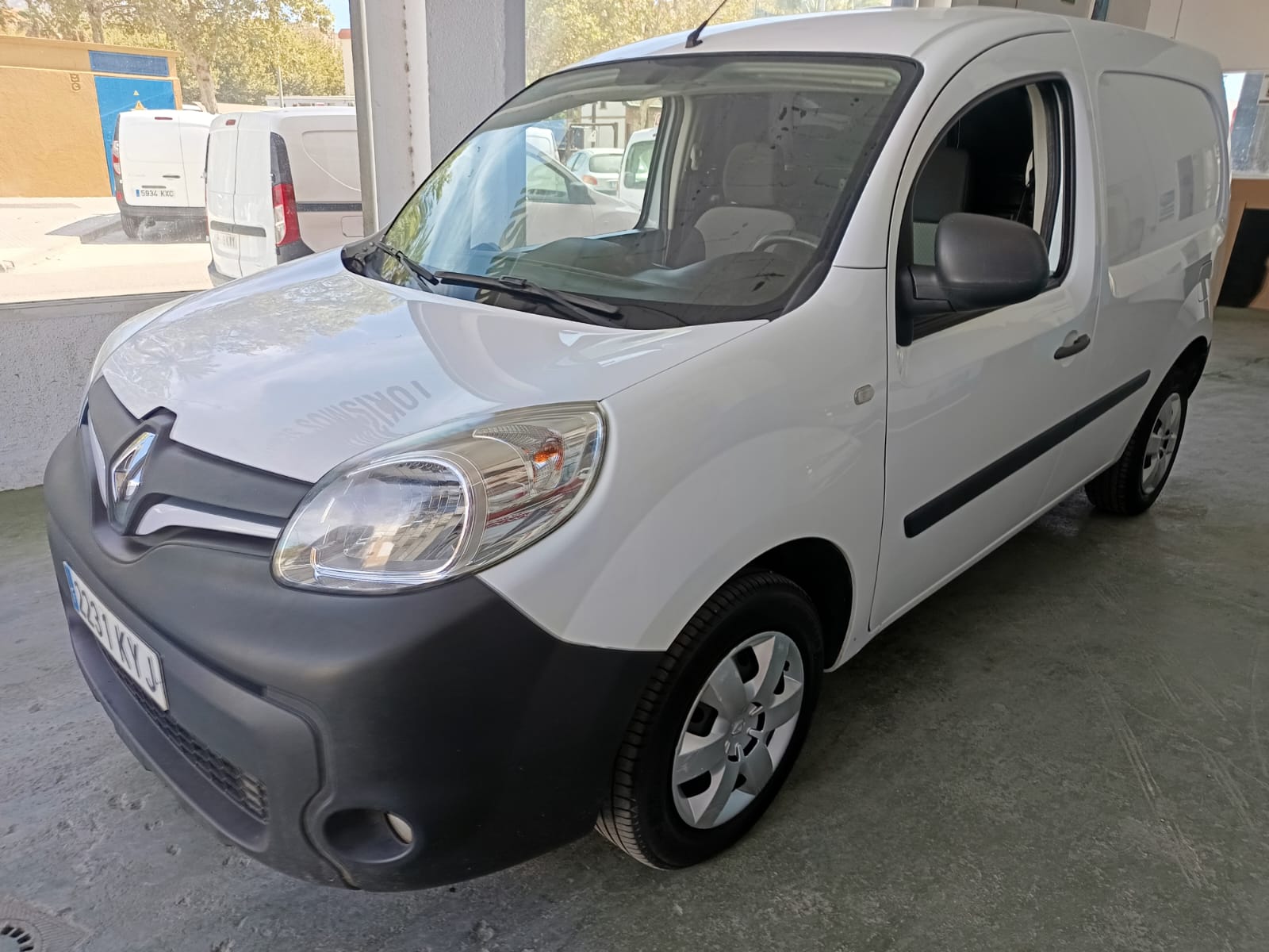 RENAULT Kangoo (Fg. 1.5dCi Profesional 66kW) en Málaga