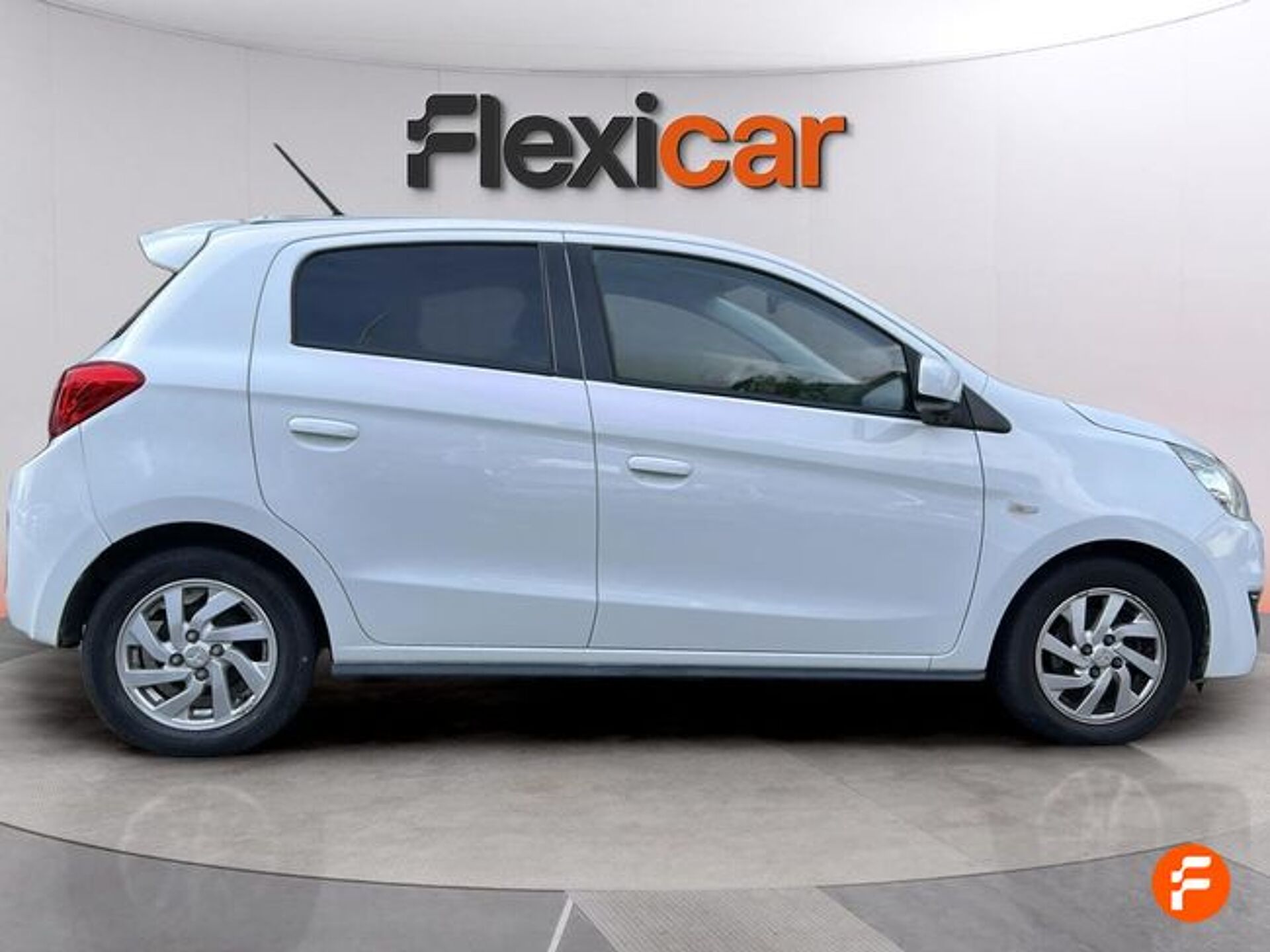 Imagen 3 de MITSUBISHI Space Star