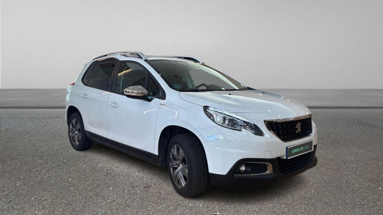 Foto del PEUGEOT 2008 1.2 PureTech S&S Signature 82