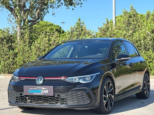 VOLKSWAGEN Golf (GTI 2.0 TSI 180 kW (245 CV) DSG) en Barcelona