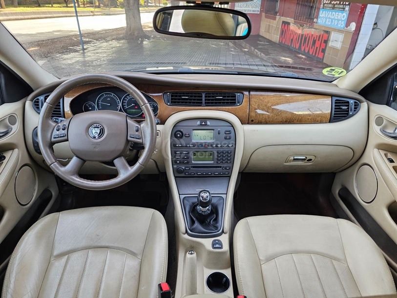 Foto del JAGUAR X-Type 2.0D Executive