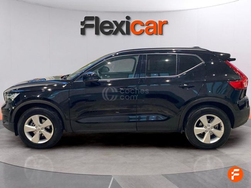 Foto del VOLVO XC40 T2 Momentum Core Aut.