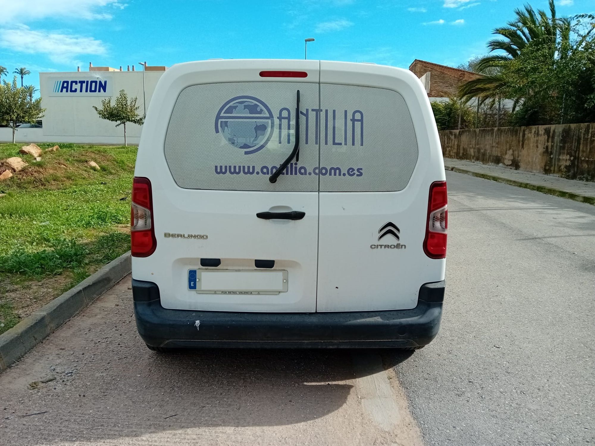 Foto del CITROEN Berlingo Van BlueHDi S&S Talla M Control 75