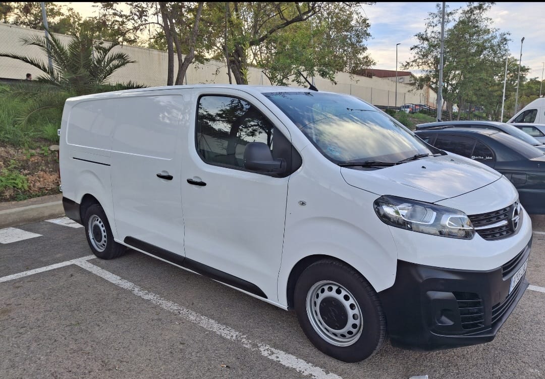 Foto del OPEL Vivaro Furgón 2.0D L Carga Incrementada Express 120