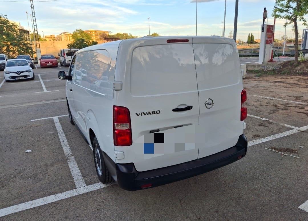 Foto del OPEL Vivaro Furgón 2.0D L Carga Incrementada Express 120