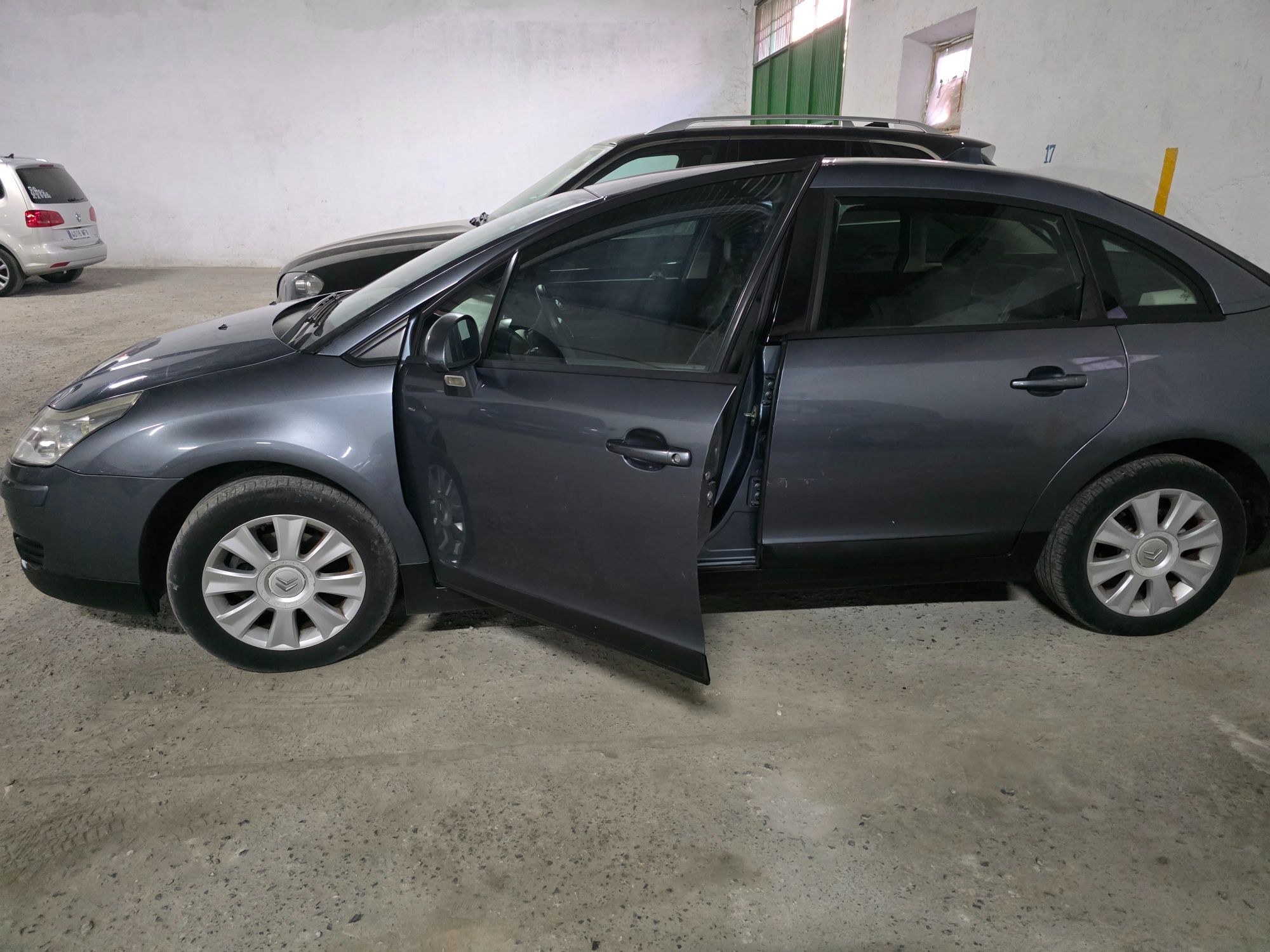 Foto del CITROEN C4 Sedán 1.6i Collection