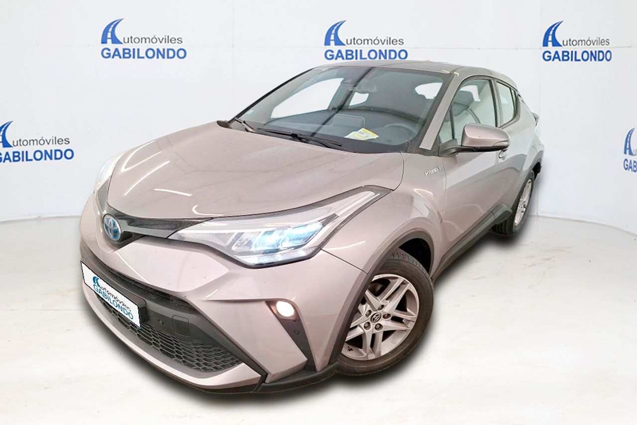 TOYOTA C-HR (2.0 180H Dynamic) en Valladolid