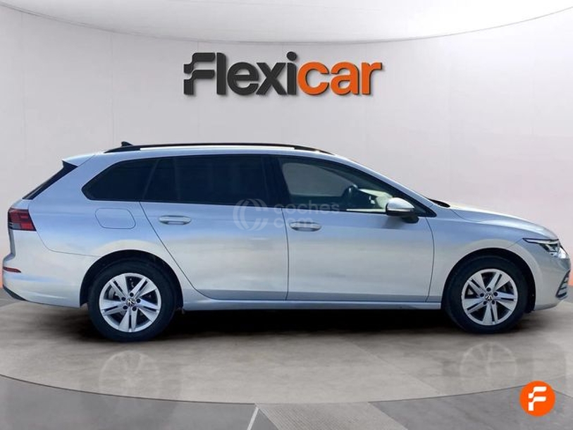 Foto del VOLKSWAGEN Golf 1.0 eTSI Life DSG 81kW