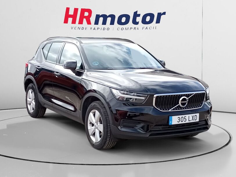 Foto del VOLVO XC40 T2 Momentum Core Aut.