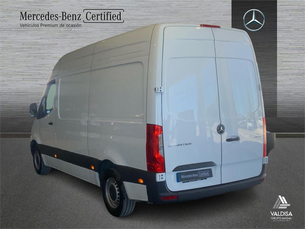 Foto del MERCEDES Sprinter Furgón 311CDI Medio T.E. tD