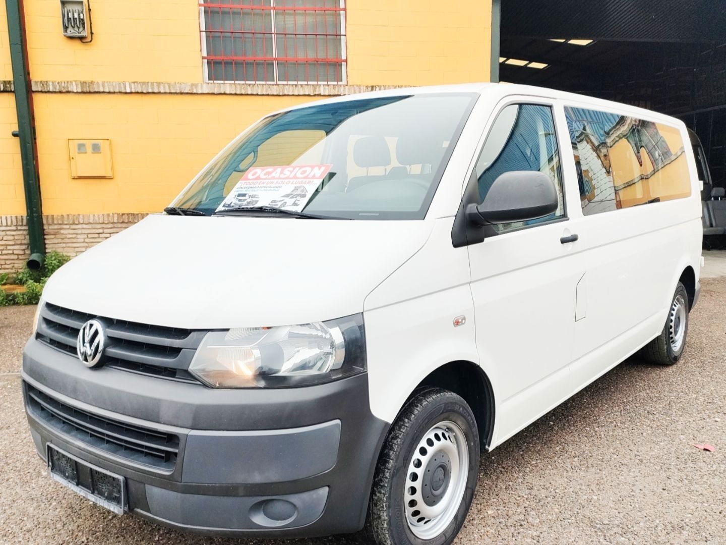 Foto del VOLKSWAGEN Transporter Kombi PRO 2.0TDI BMT Largo T. Medio 140