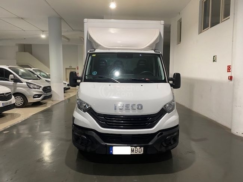 Foto del IVECO Daily Chasis Cabina 35C14 3750 136