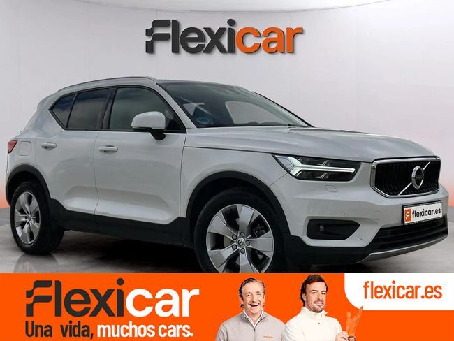 VOLVO XC40 (2.0 T4 Momentum Auto) en Ciudad Real