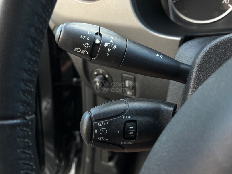 Foto del PEUGEOT Partner Tepee 1.6BlueHDI Active 120