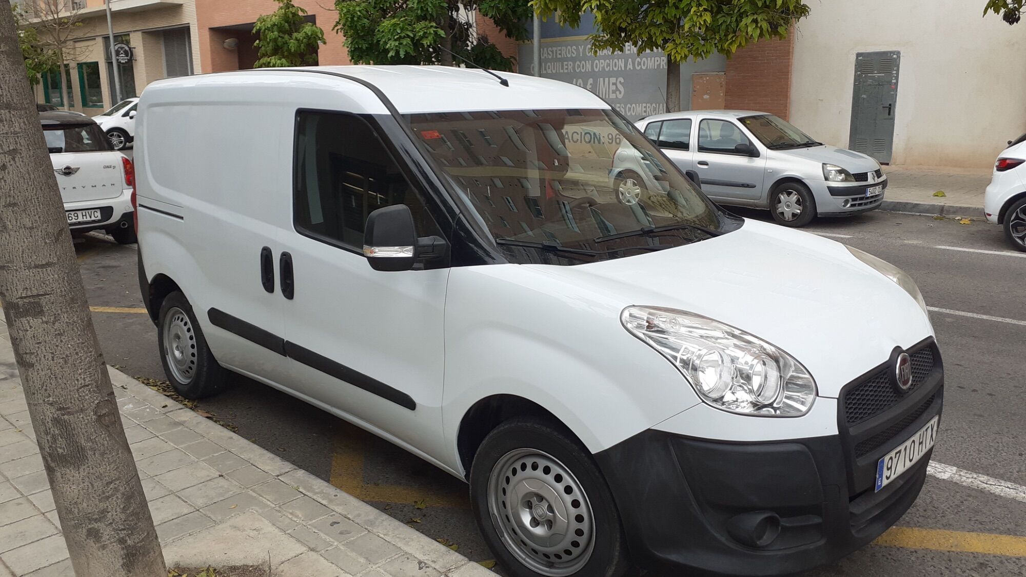 Foto del FIAT Dobló Cargo 1.4 T-Jet GNC Base E6
