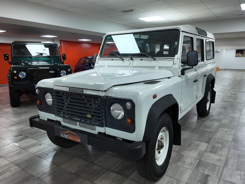 Foto del LAND ROVER Defender 110 2.5Td5 SW SE