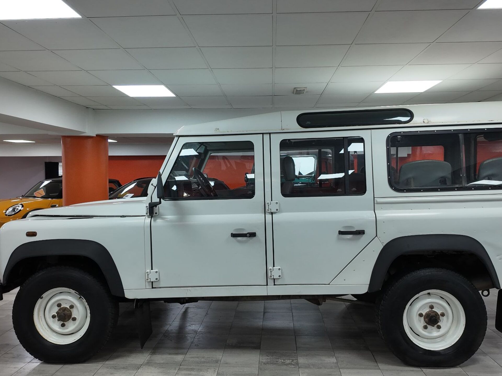 Imagen 3 de LAND ROVER Defender