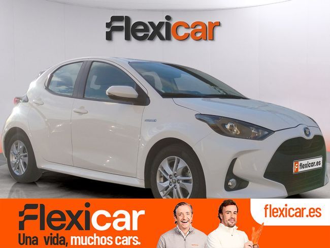 TOYOTA Yaris (1.5 120H Active Tech) en Cáceres