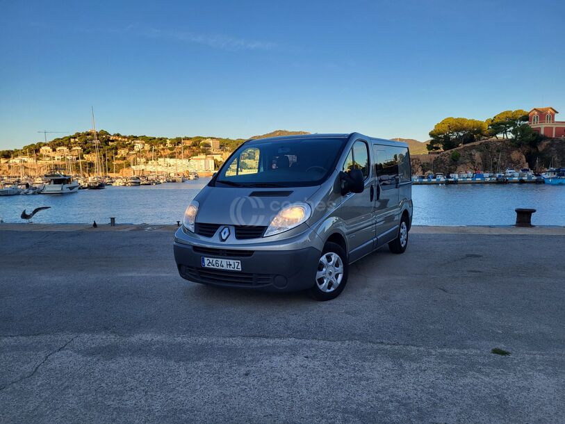 Foto del RENAULT Trafic 2.0dCi Passenger Combi9 29 L 115 E5