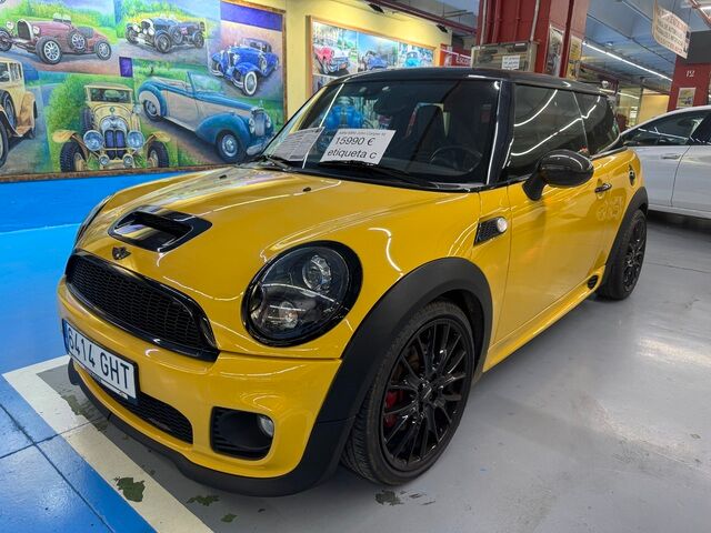 MINI Mini (John Cooper Works 155 kW (211 CV)) en Barcelona