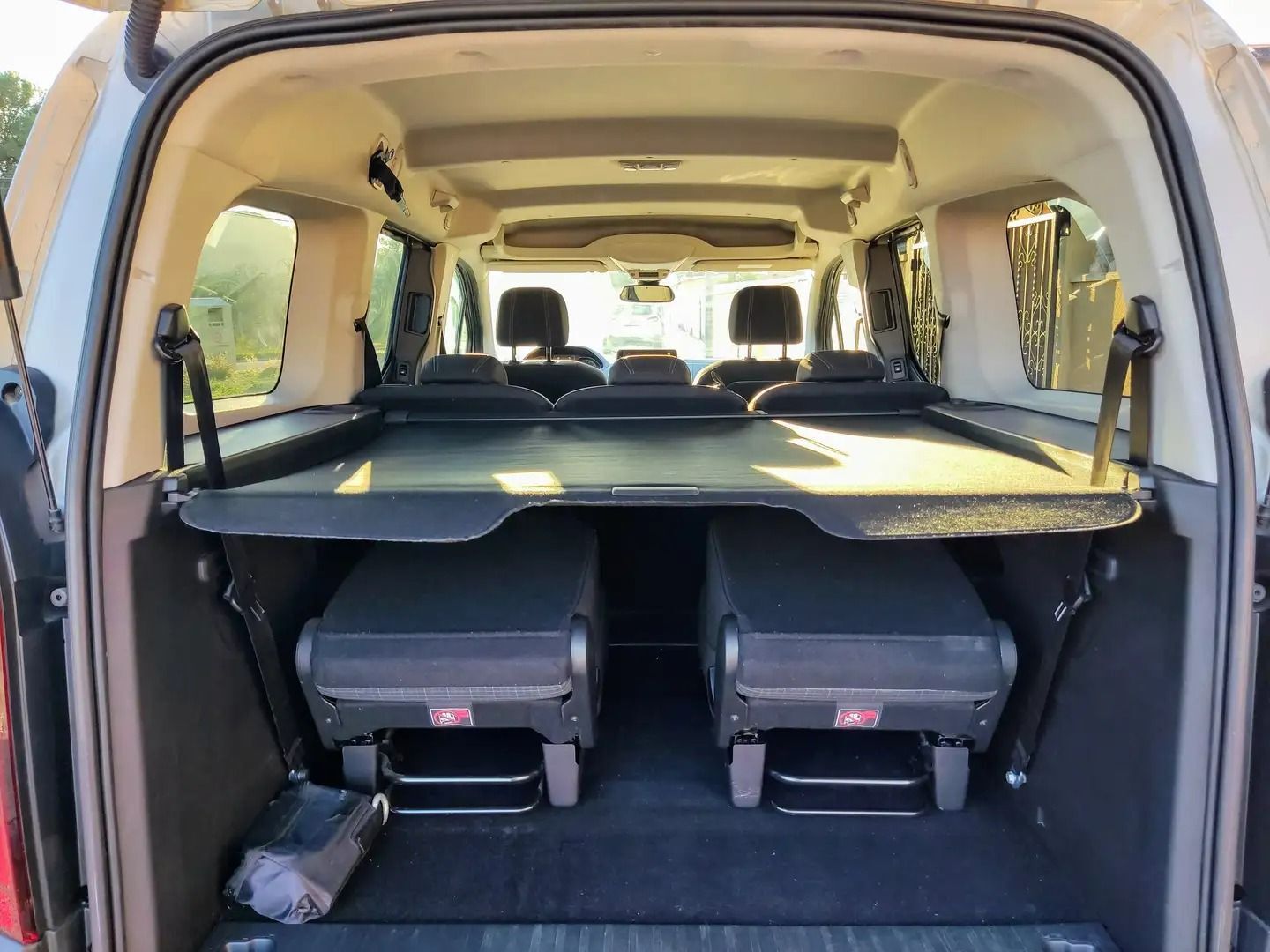 Foto del PEUGEOT Rifter 1.5BlueHDI S&S GT Business Standard 130