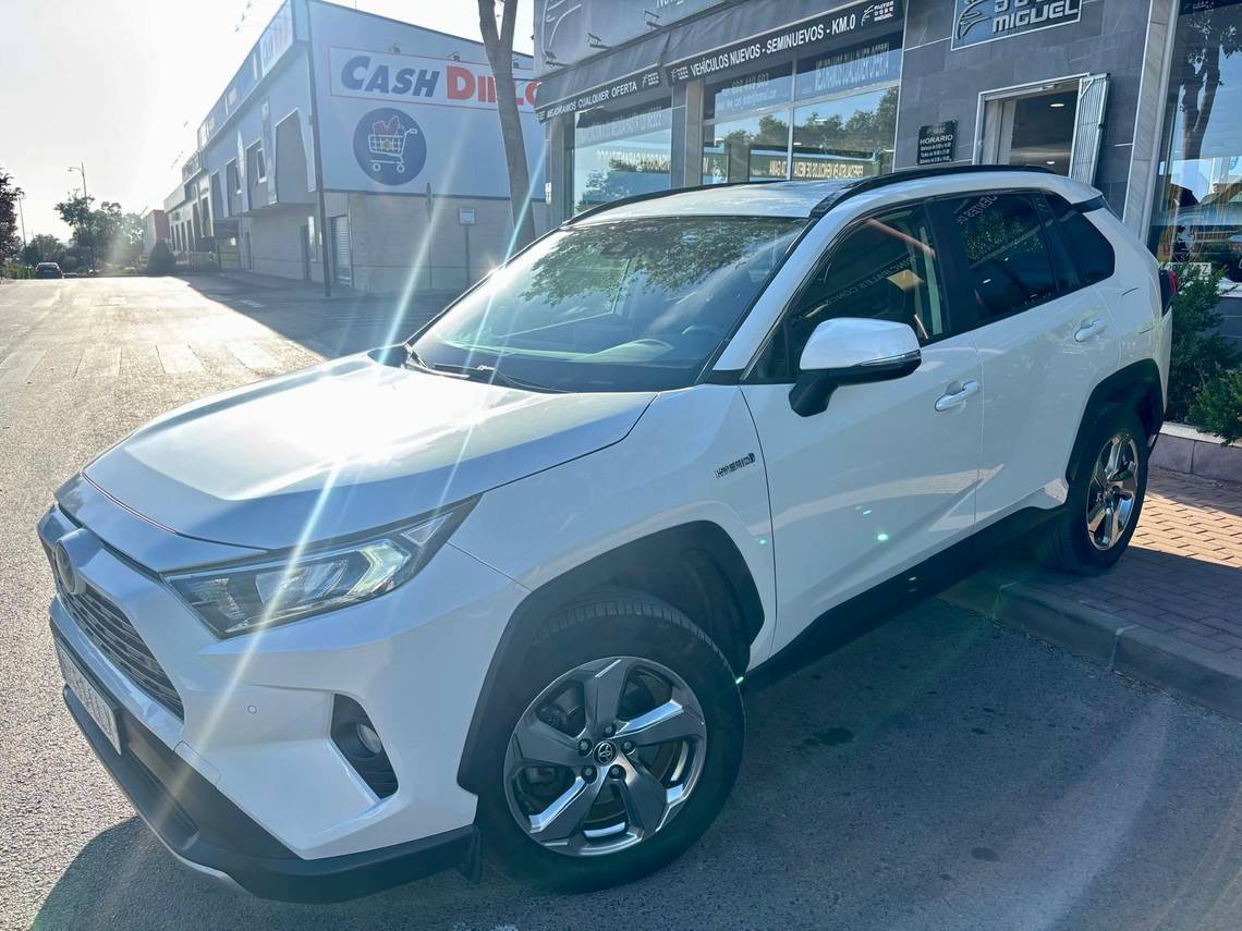 TOYOTA RAV-4 (2.5l 220H Advance) en Jaén