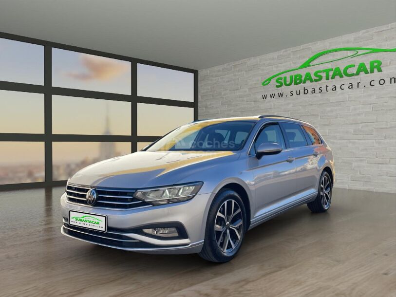Foto del VOLKSWAGEN Passat Variant 2.0TDI EVO Executive DGS7 110kW