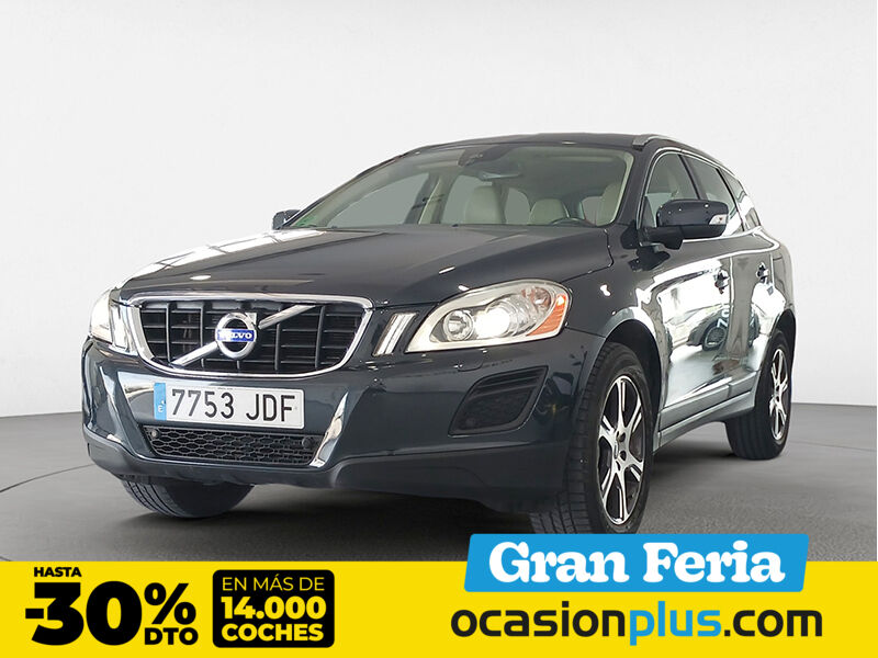 VOLVO XC60 (T5 Momentum Auto 180 kW (245 CV)) en Madrid