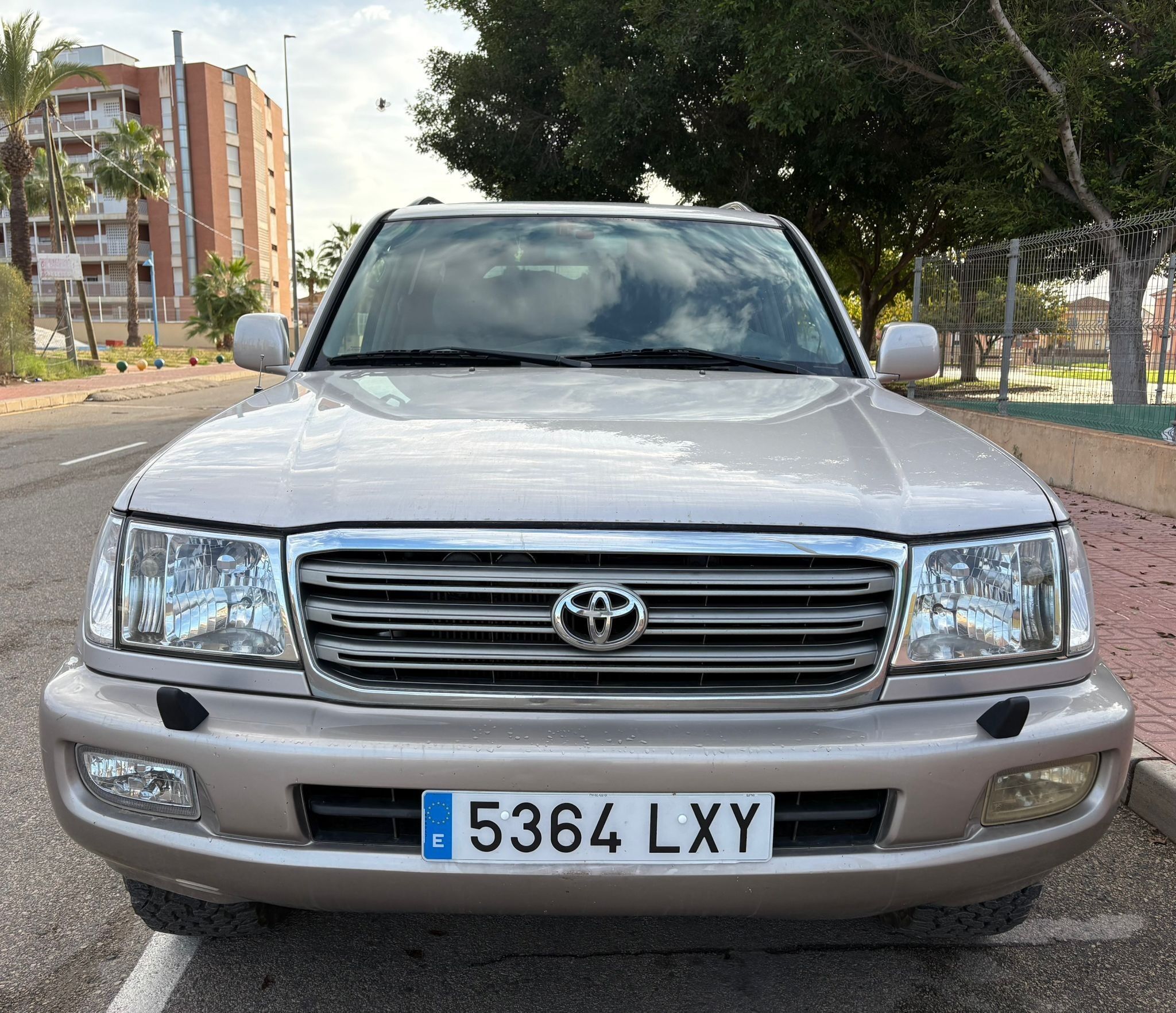 Foto del TOYOTA Land Cruiser 100HDJ 4.2 TD VX Aut.