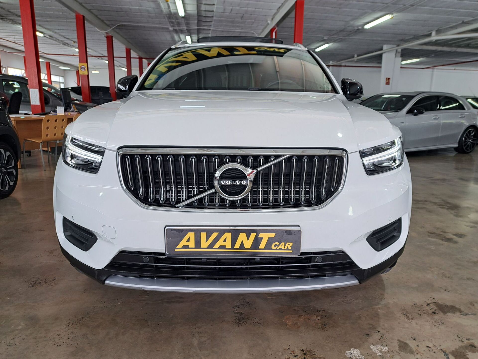 Imagen 2 de VOLVO XC40