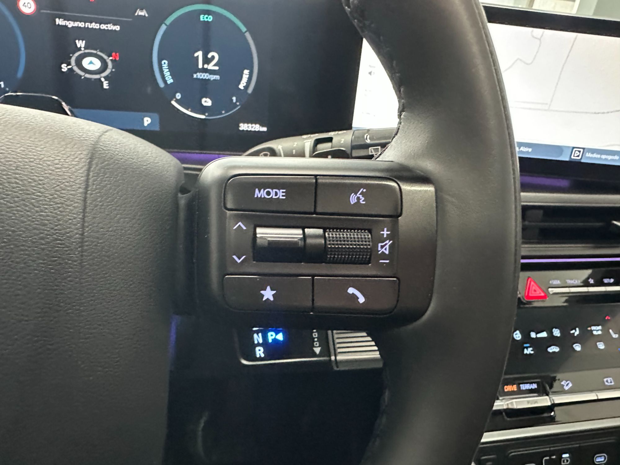 Foto del HYUNDAI Santa Fe 1.6TGDI HEV Calligraphy 4WD 6AT