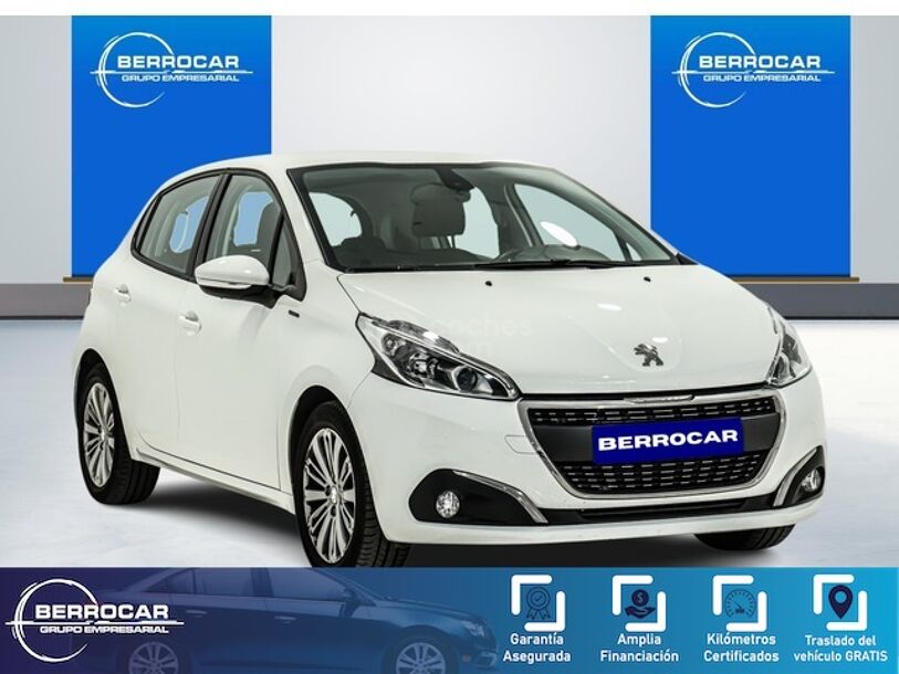 Foto del PEUGEOT 208 1.2 PureTech S&S Signature 82