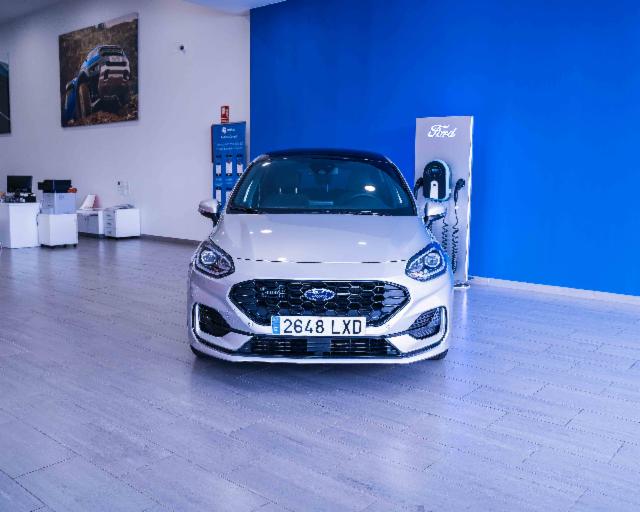 FORD Fiesta (1.0 ECOBOOST MHEV 92KW ST-LINE 125 5P) en Sevilla
