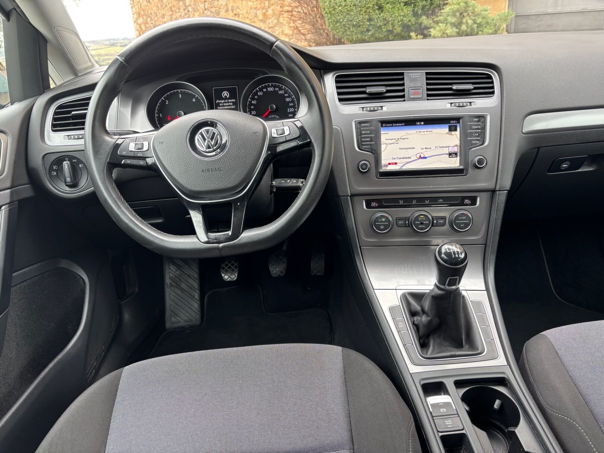 Foto del VOLKSWAGEN Golf 1.6TDI Business and Navi Edition 85kW