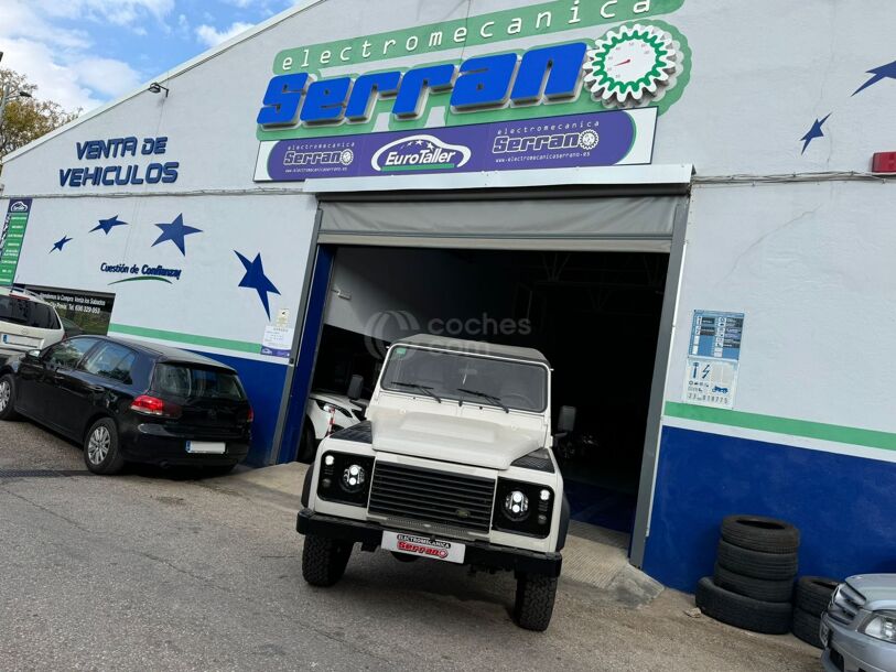 Foto del LAND ROVER Defender Comercial 110 Techo Duro S