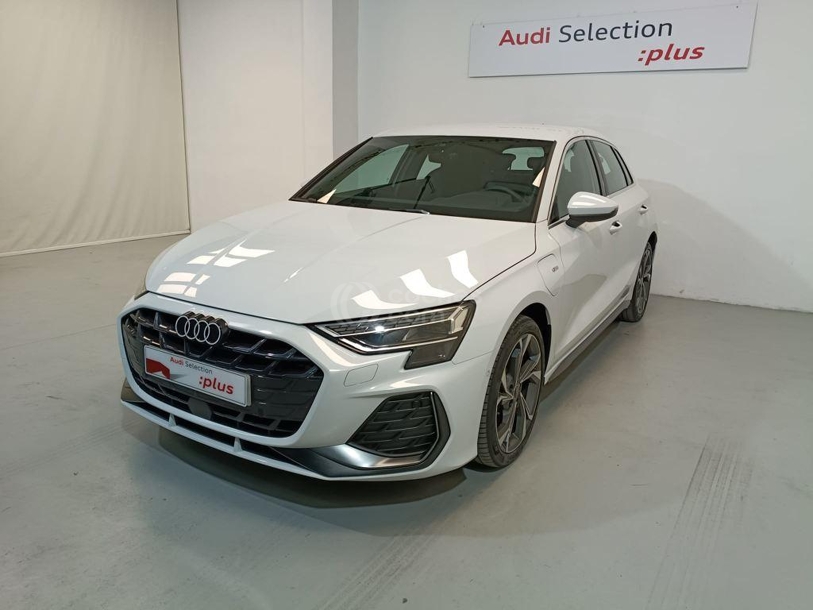 Foto del AUDI A3 Sportback 40 TFSIe S line S tronic