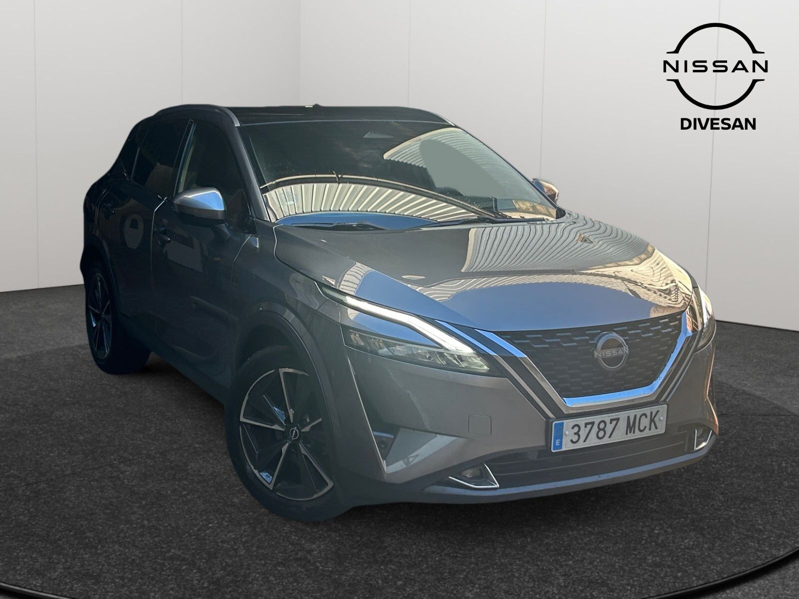 NISSAN Qashqai (1.3 DIG-T MHEV 103KW TEKNA 5P TECHO) en Sevilla