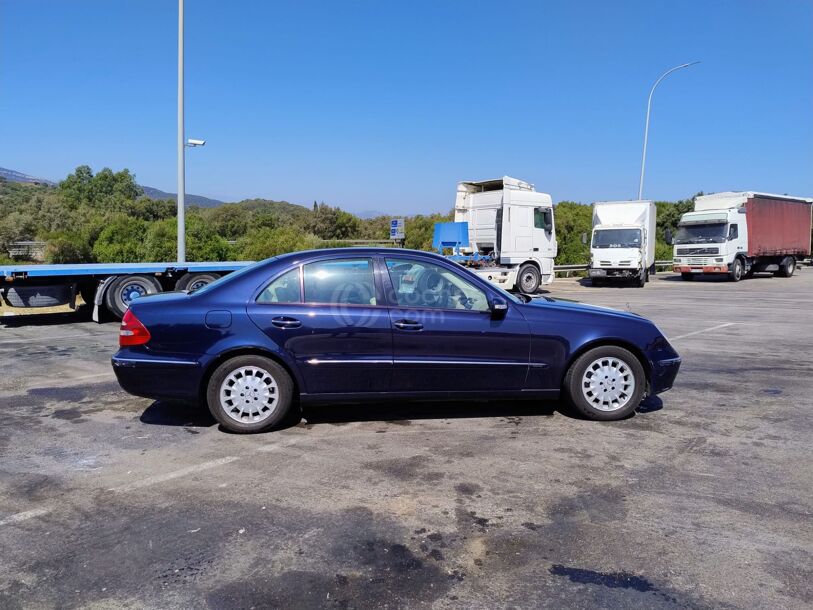 Foto del MERCEDES Clase E E 270 CDI