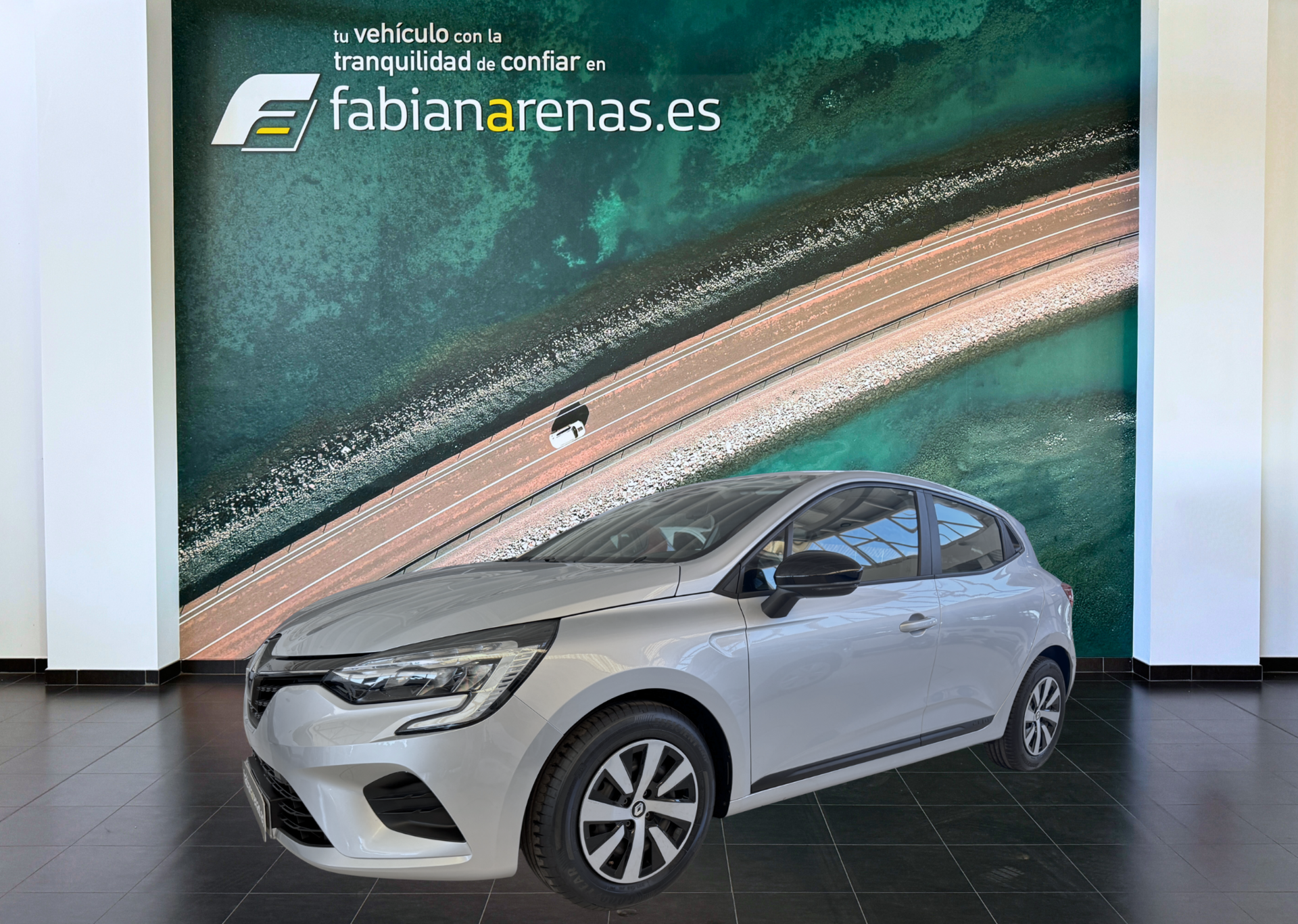 RENAULT Clio (TCe 91cv Equilibre) en Granada