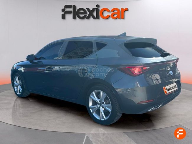 Foto del SEAT León 1.0 eTSI S&S FR DSG-7 110