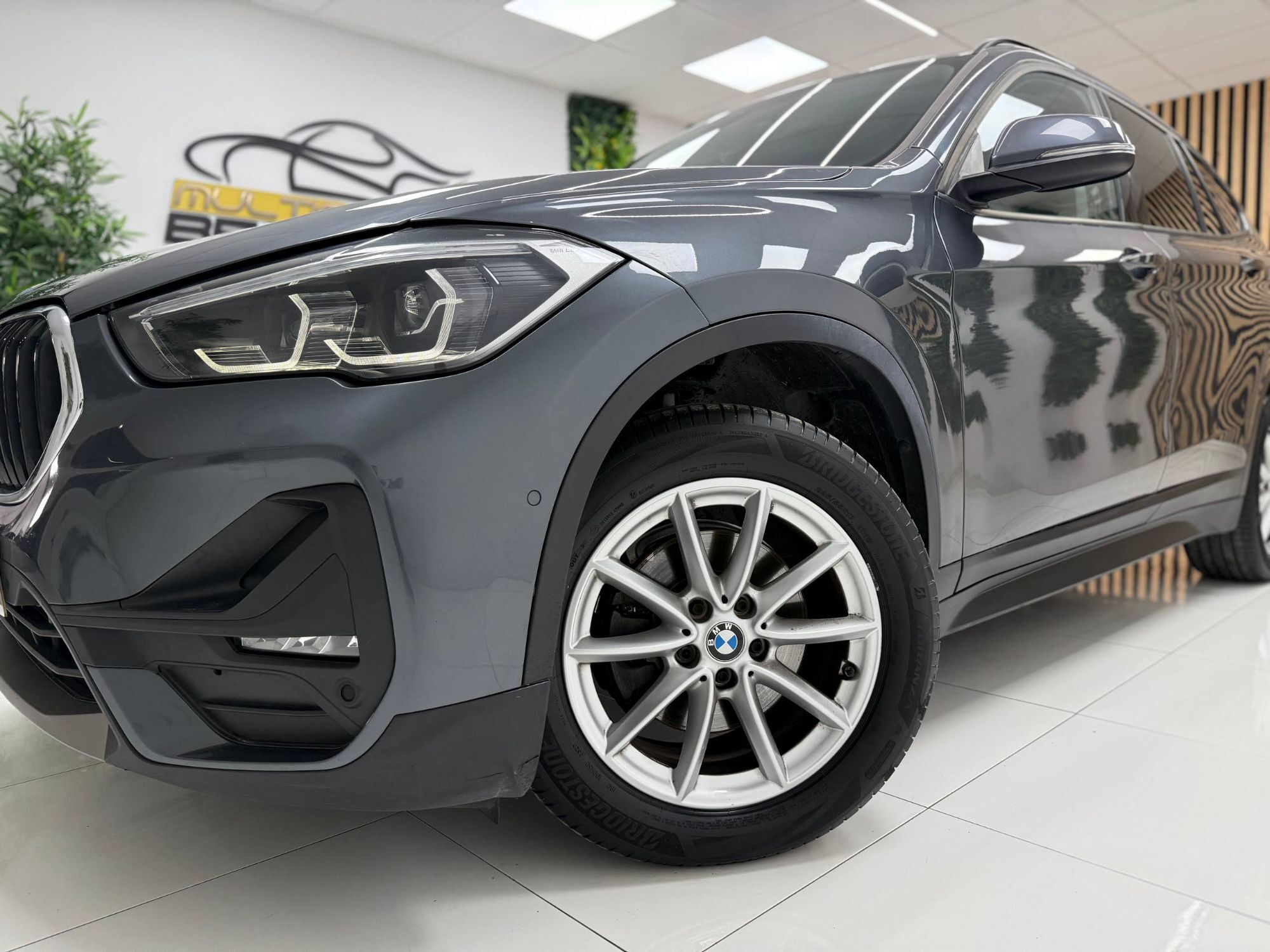 Foto del BMW X1 sDrive 18dA Corporate