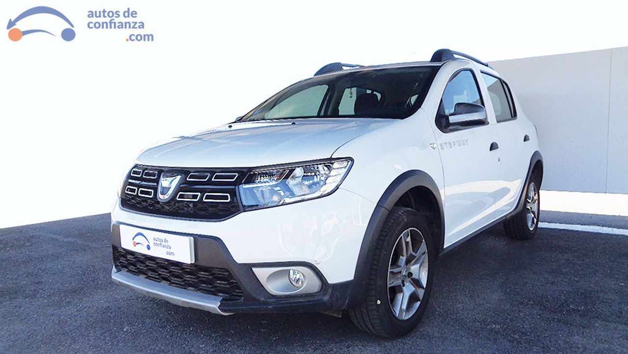 DACIA Sandero (STEPWAY ESSENTIAL TCE) en Córdoba